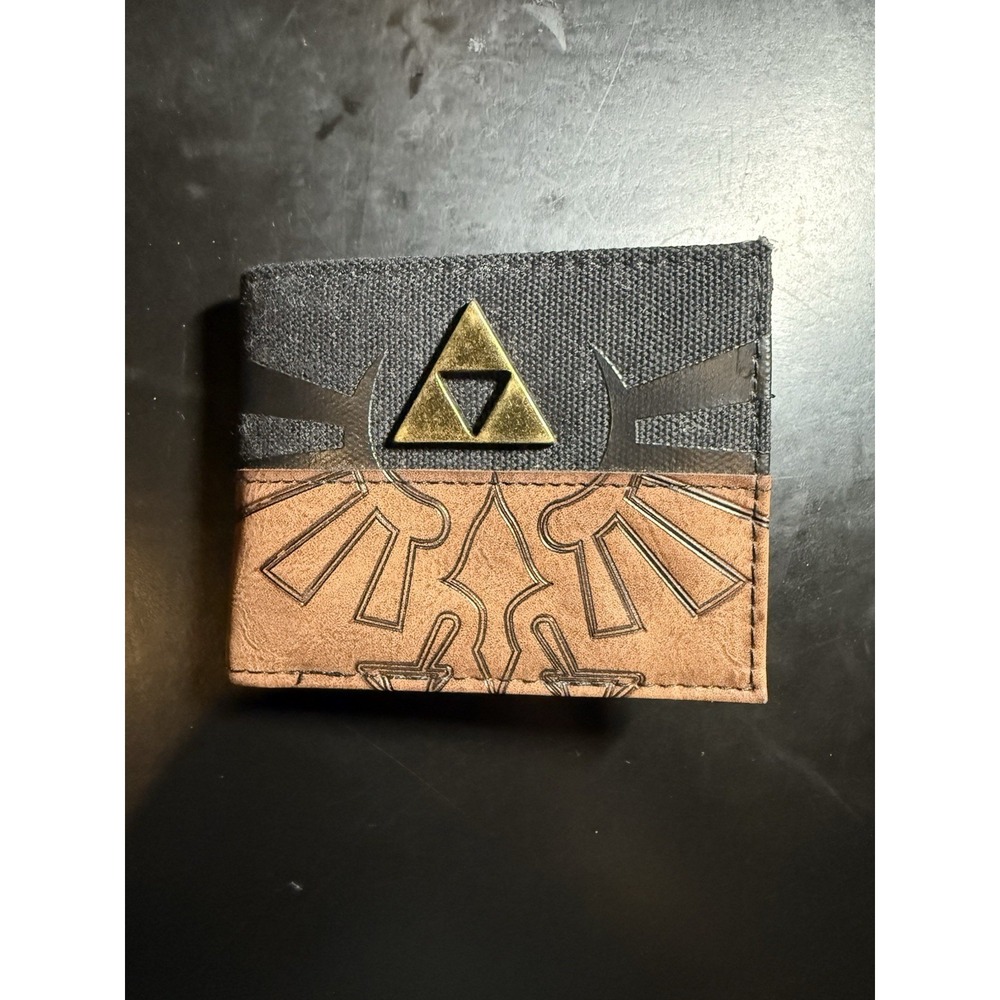 The Legend Of Zelda Bioworld Wallet Brown Black Triforce Bifold NEW